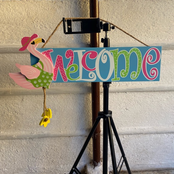 Welcome Wooden Wall Decor Plaque + 1 Hand Towel - Picture 9 of 10